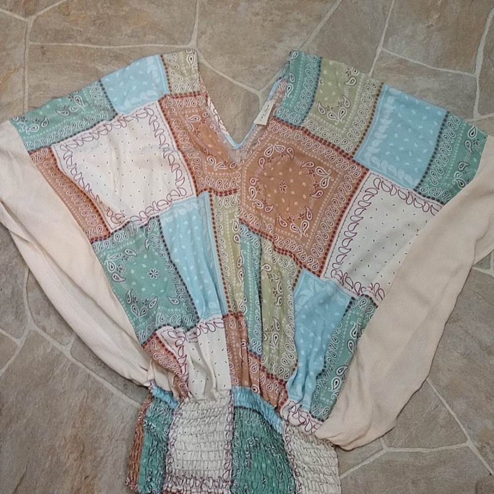 1.4.3. Story by Line Up Pastel Patchwork V-Neck Blouse - Picture 3 of 12